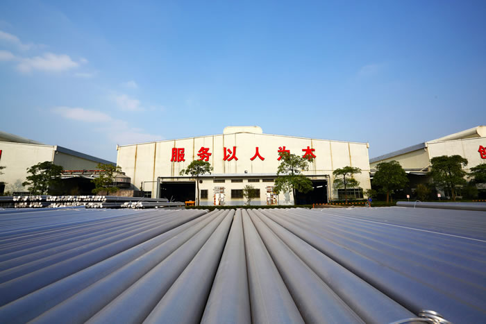鋁型材熔鑄車間-成品鋁棒-工業(yè)鋁型材生產(chǎn)廠家
